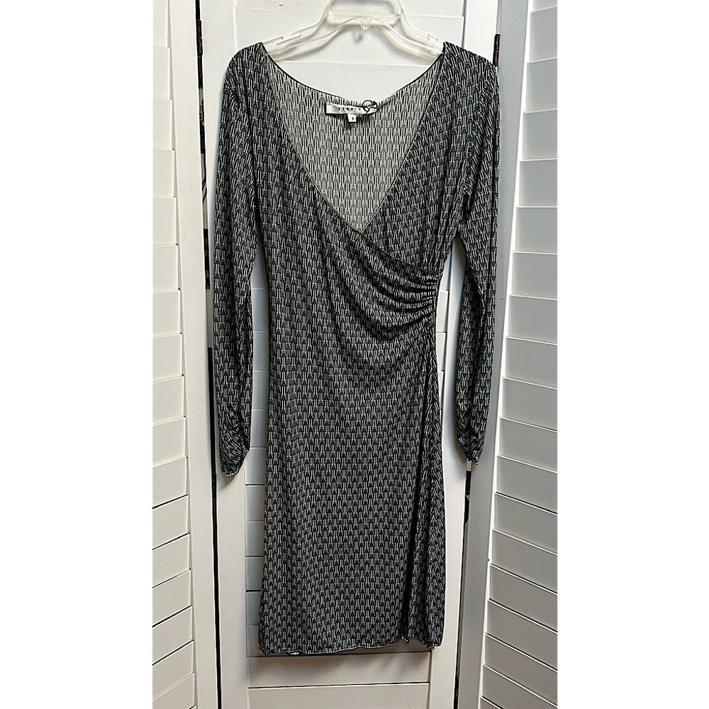 DRESS by STUDIO M SIZE S GREEN, BLACK, WHITE PATTERN NWT